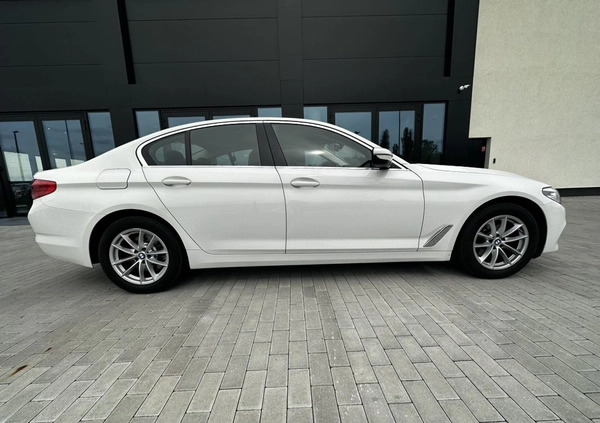 BMW Seria 5 cena 118000 przebieg: 84744, rok produkcji 2019 z Pilawa małe 277